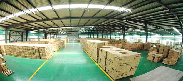 超市高清监控，记录小偷作案过程